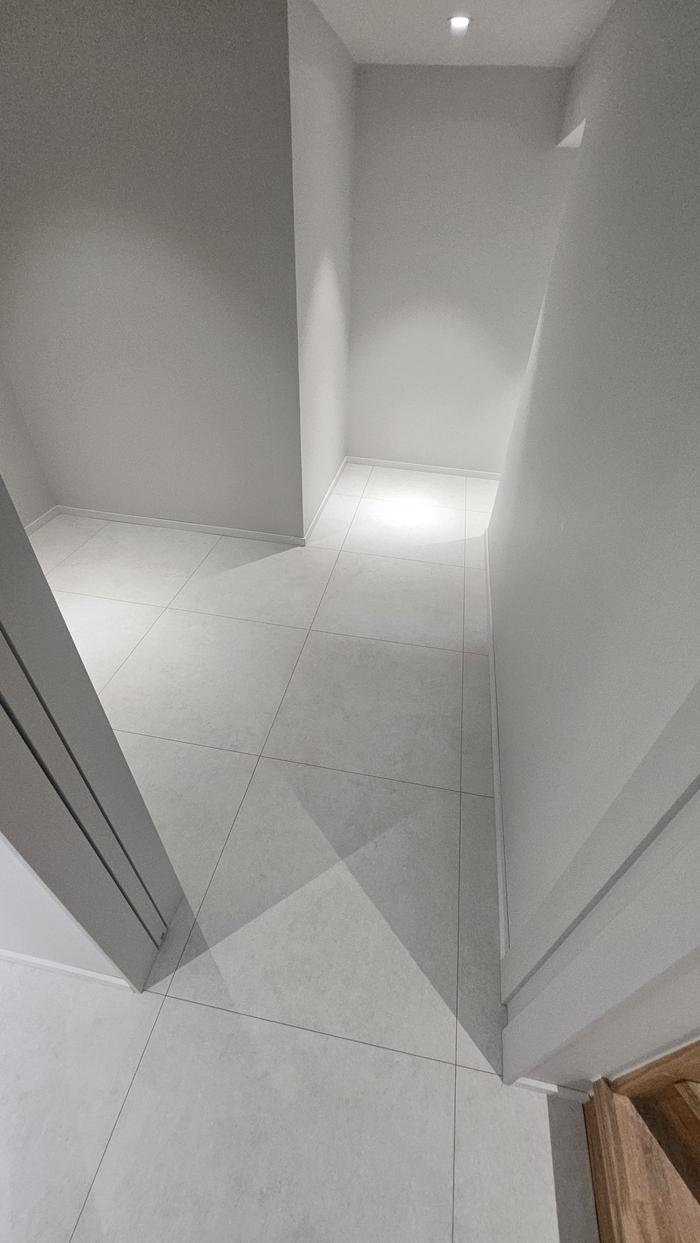 235149625_uBo08R1A_349ae8421527cf9f900a14d90ff8d18784b7ca3c.jpg 이미지크게보기